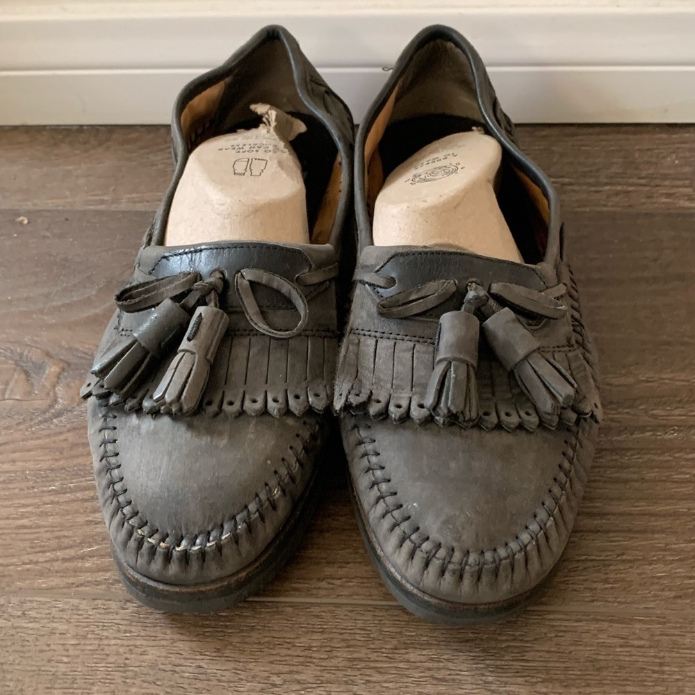Shoes - Picture 4 of 7